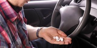 Выпил аспирин – за руль не садись? В России появился перечень препаратов, после приема которых за руль лучше не садиться