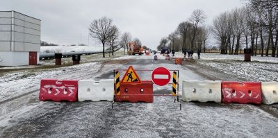 Почему экстренно закрыли движение на Скидельском шоссе? Рассказали в МЧС