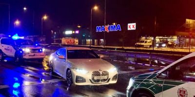 В Друскининкае у белорусов угнали BMW. Полиция заблокировала авто с угонщиком через 100 километров