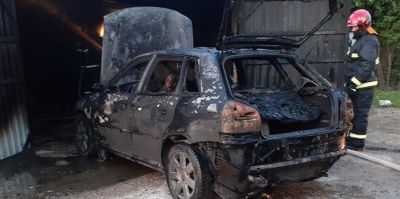 Горели 2 гаража, 2 квартиры и моторная лодка. Обзор огненных ЧП за выходные дни