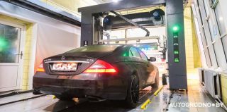 В Гродно открылась портальная "Робот Мойка", первая в Беларуси: отмоет диски и днище, а кузов – напором воды и без щеток