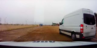 В Гродно доставщиком работал мужчина, у которого уже давно нет водительских прав. Его будут штрафовать за это во второй раз