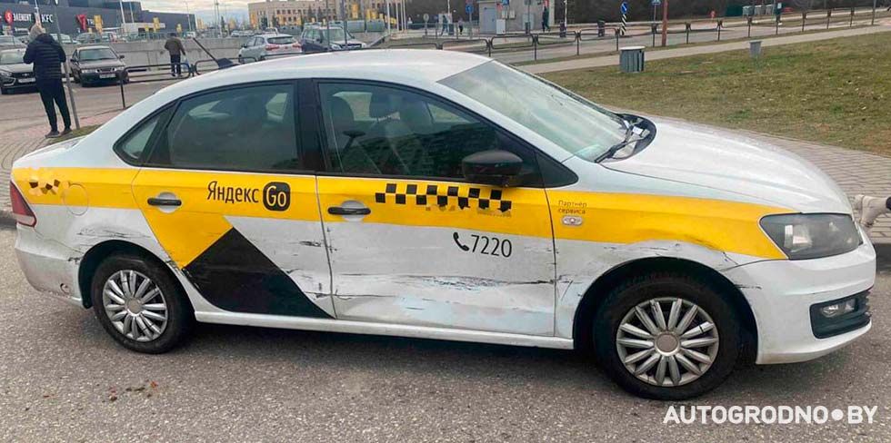 Гродненец показал, как угонщик авто побил его рабочий VW Polo