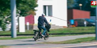 ГАИ Гродно обратилась к пользователям СПМ: "Помните, где нужно спешиваться"