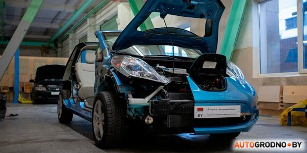 В Гродно студентов учат обслуживать электромобили. Декан факультета рассказал о перспективах «электричек» в Беларуси