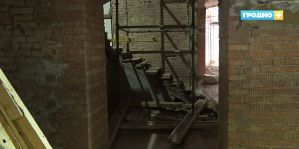 Пройтись по лестнице 19-го века можно будет уже в 2024 году. Реконструкция бывшего пивзавода в Гродно продолжается