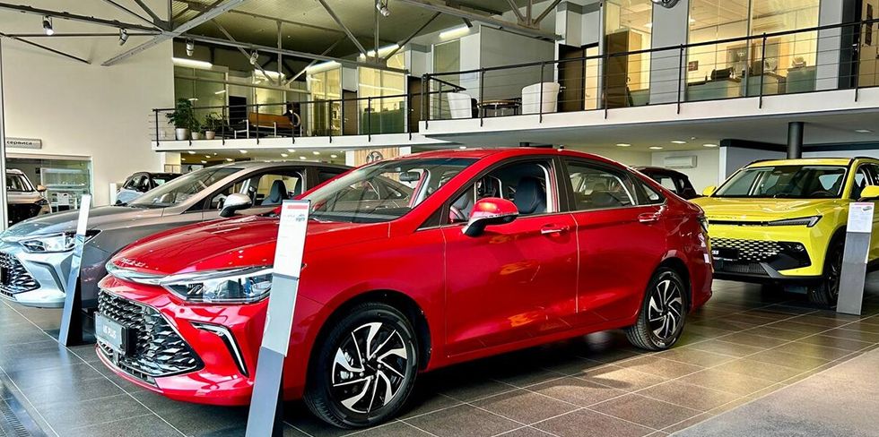 Кто чаще всего берет машины в кредит в Беларуси. Статистика