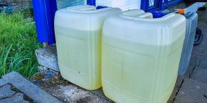 Директор вступил в сговор с водителем – предприятие лишилось 6900 литров бензина