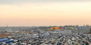 Авторынок в Малиновке выставили на продажу. За сколько?