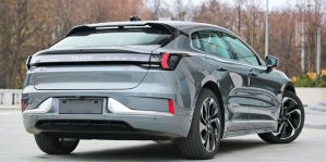 Налоговая устроила контрольную закупку и арестовала три электромобиля ZEEKR 001