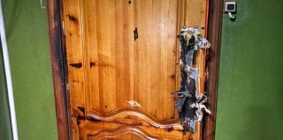 В Гродно мужчина поджег входную дверь бывшей супруги. Ему грозит до 10 лет лишения свободы