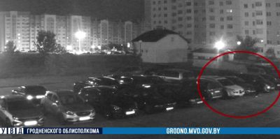 Среди ночи в Ольшанке кто-то разбил автомобиль. "Случайно такое точно не сделаешь". Милиция нашла хулиганку