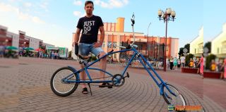 Карэліччанін зрабіў незвычайныя ровары для сябе і свайго сына – з асвятленнем і доўгай рамай