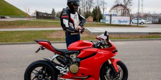 Это один из самых дорогих спортивных мотоциклов Гродно – Ducati 1199 Panigale. «Главный минус — летом как на печке!»