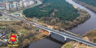 В Гродно Новый мост испытали под нагрузкой. По нему проехали 9 груженых МАЗов