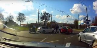 Как помогали застрявшему Opel в Гродно. Такое бывает, когда людям не все равно