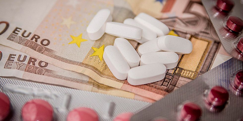 Как провозить деньги и лекарства через границу Беларуси: отвечает таможня