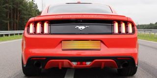 Муж и жена, подрабатывая "вешалками", получили по уголовному делу