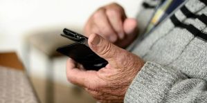 Сообщили, что в ДТП попал родственник, а дальше – дело социальной инженерии. За спасение племянницы женщина отдала 17 тысяч рублей