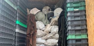 На М6 остановили грузовичок с металлоломом. Водитель сказал, что 3,5 тонны насобирал на придомовой территории покойного деда