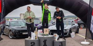 На недавних соревнованиях по Драг-Рейсингу сразу тройка пилотов из Гродно зашла на пьедестал