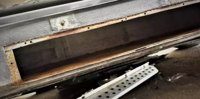 Гродненские таможенники нашли в BMW тайники с сигаретами. Сколько пачек влезло в легковушку?