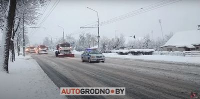 В Беларуси этой зимой проведут эксперимент с менее агрессивной соляной смесью. Пока только в Минске