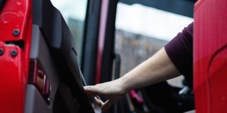 Литва на границе разворачивает фуры, у которых нет разрешения на проезд через страну