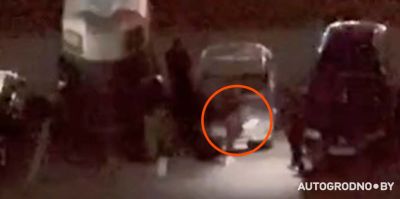 Вечером на Ольшанке на подростков пришлось вызывать милицию: "Били ногами по автомобилю"