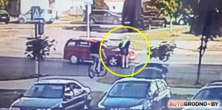 Сантиметр до ДТП с пешеходом в Гродно. Запись с камеры