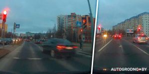 Читатели засняли два опасных проезда на красный в Гродно: "Явно умышленно"