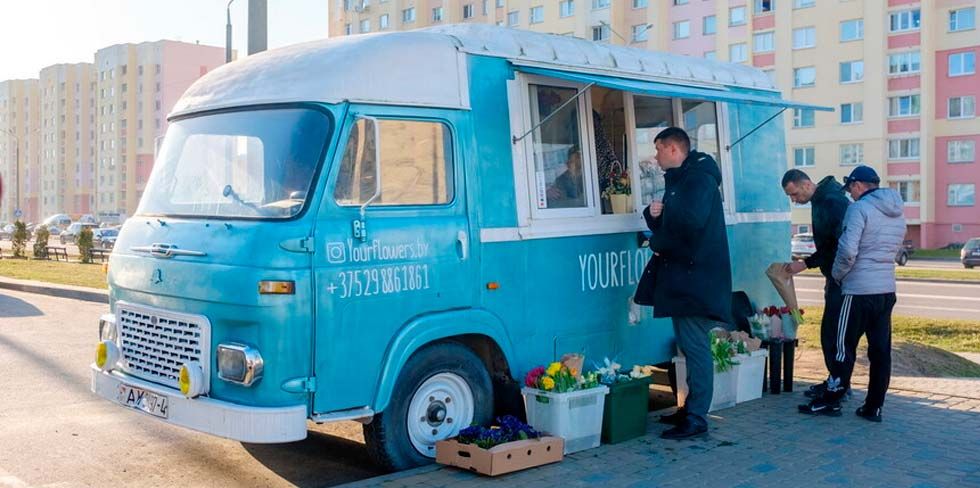 «На все цветы наценка одинаковая!» Гродненец рассказал, сколько можно было заработать на цветах 8 марта