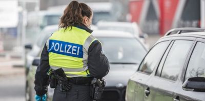 В Германии задержали белоруса на краденом авто. Все началось с того, что парень не мог назвать адрес компании, где работает