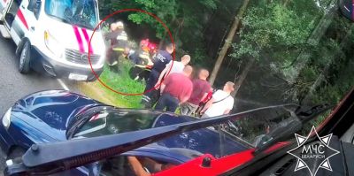 Щучинский район: спасатели МЧС выезжали на помощь 22-летнему водителю. Что произошло?
