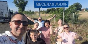 "Успели сходить пешком в Турцию". Белорусы на Geely Coolray съездили в Грузию