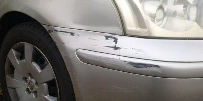 Владелец серебристой Toyota из Гродно ищет того, кто повредил его авто