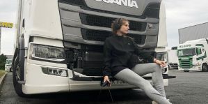 "Мигранты залезают в рефрижератор, чтобы пересечь границу". Как белорусская медсестра управляет 20-тонной Scania