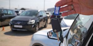 Некоторым продавцам авто в Беларуси нужно подать декларацию в налоговую. Срок – до апреля