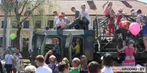 В Гродно озвучили программу на 9 Мая: группа "Корни" и Газманов, салют и автопарад