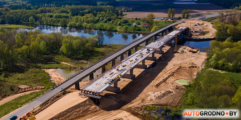 Мосты строят или возводят