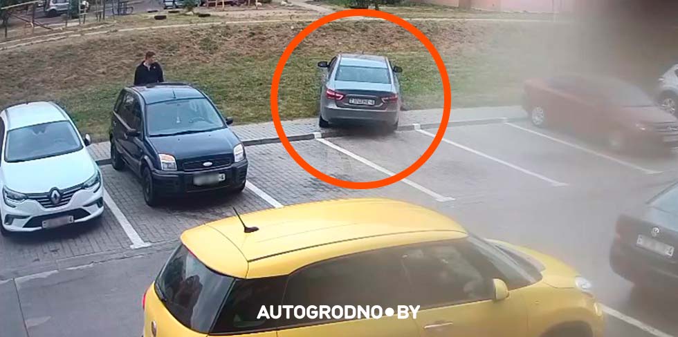 "Ну и фокусник, терпение заканчивается!" Посмотрите, как водитель сокращает путь к себе домой на Девятовке в Гродно