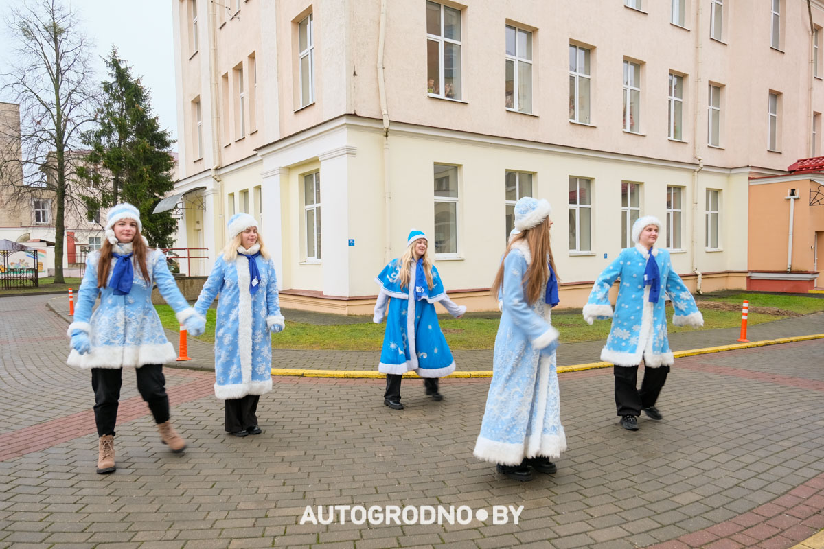 Дед мороз альпинист в Гродно