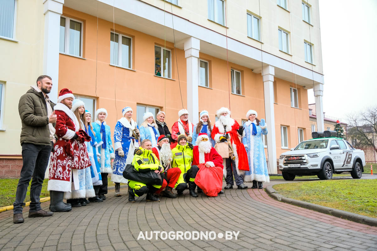 Дед мороз альпинист в Гродно