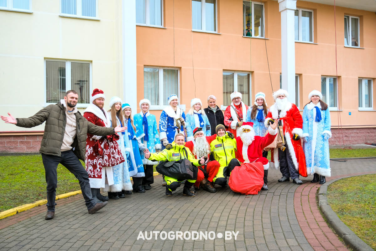 Дед мороз альпинист в Гродно