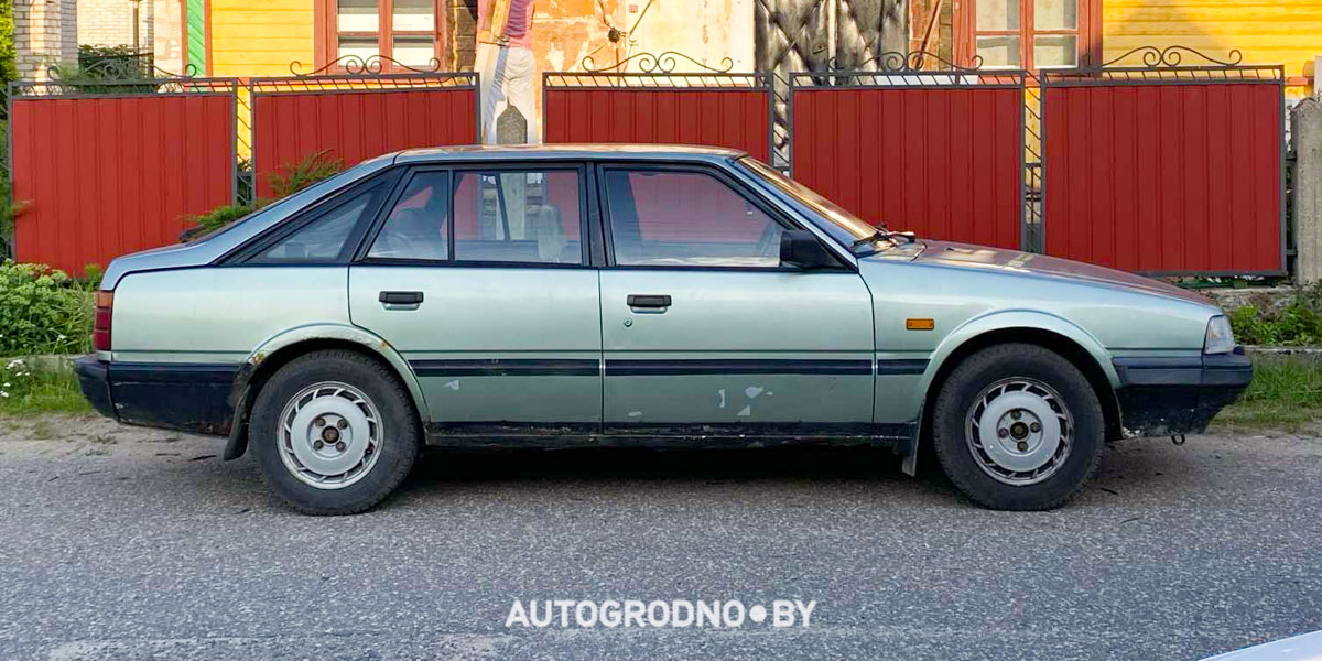 Mazda 626 GC 1985 года выпуска (20)