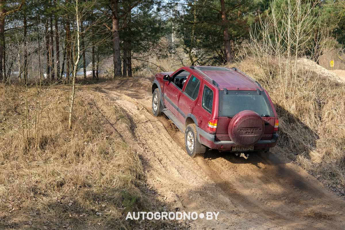 Соревнования на внедорожниках в Гродно