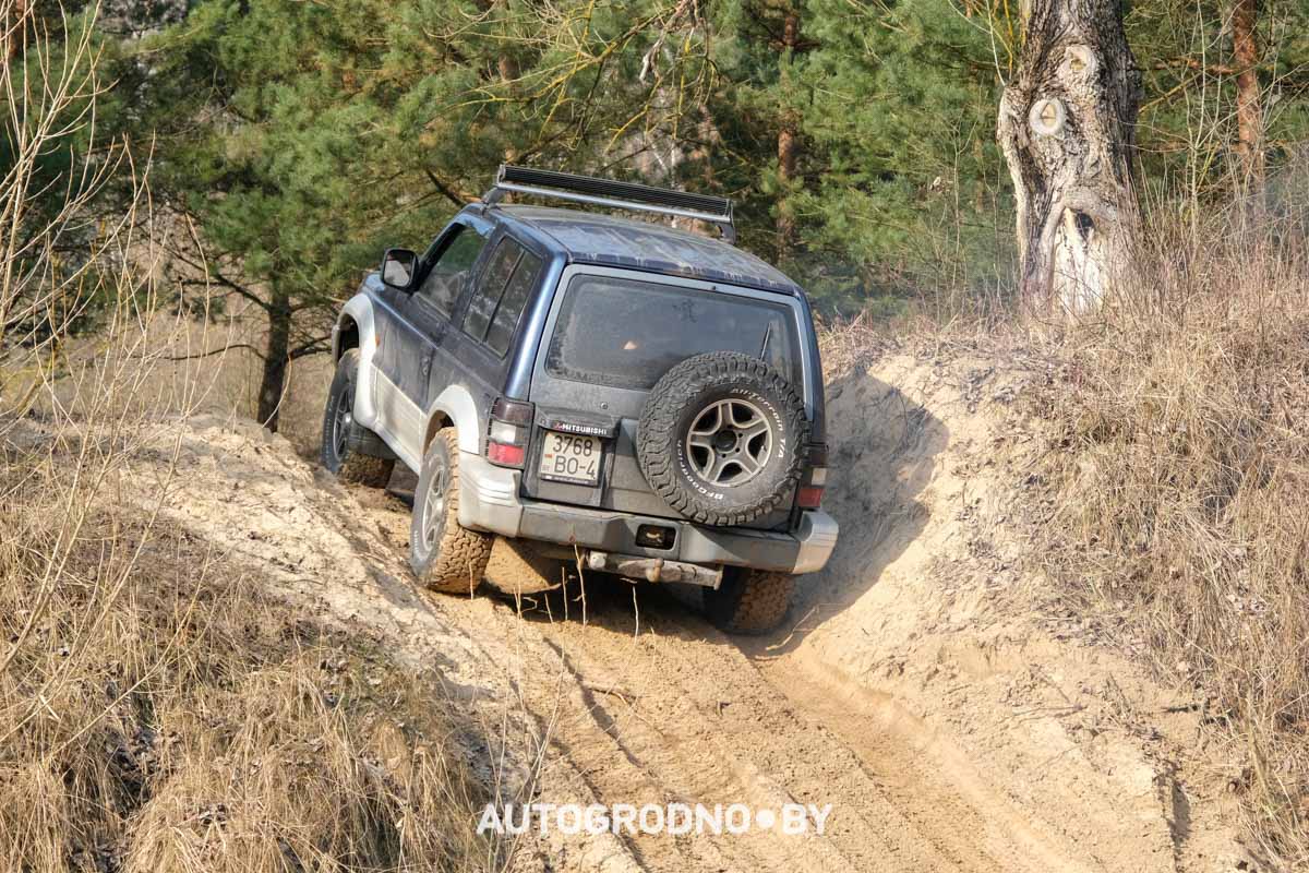 Соревнования на внедорожниках в Гродно