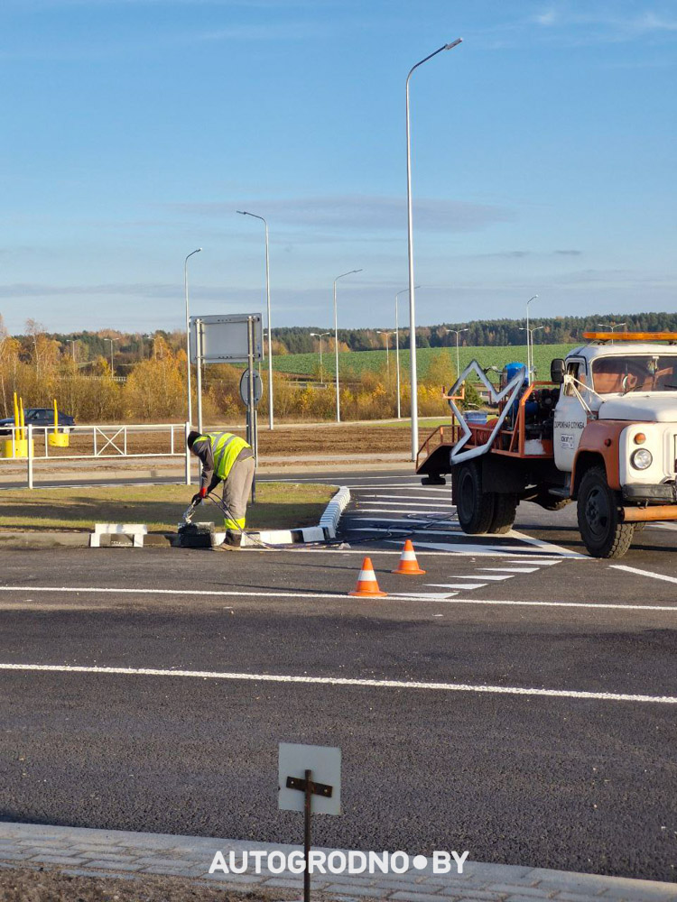 Дорога бетонка в Гродно в сторону Ольшанки накануне открытия