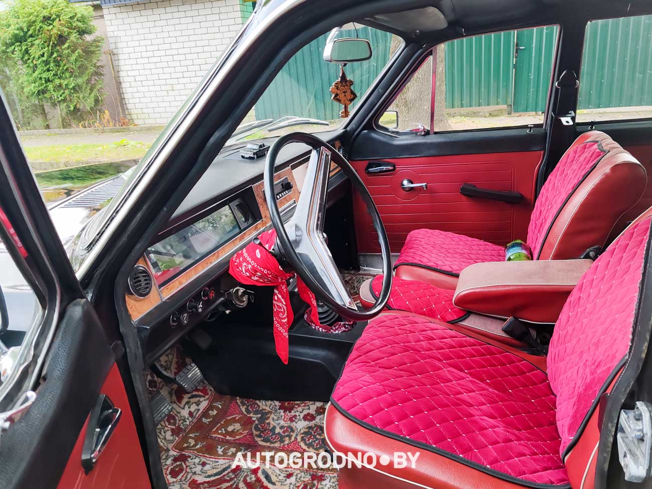 В Гродно восстановили ВОЛГУ ГАЗ 24