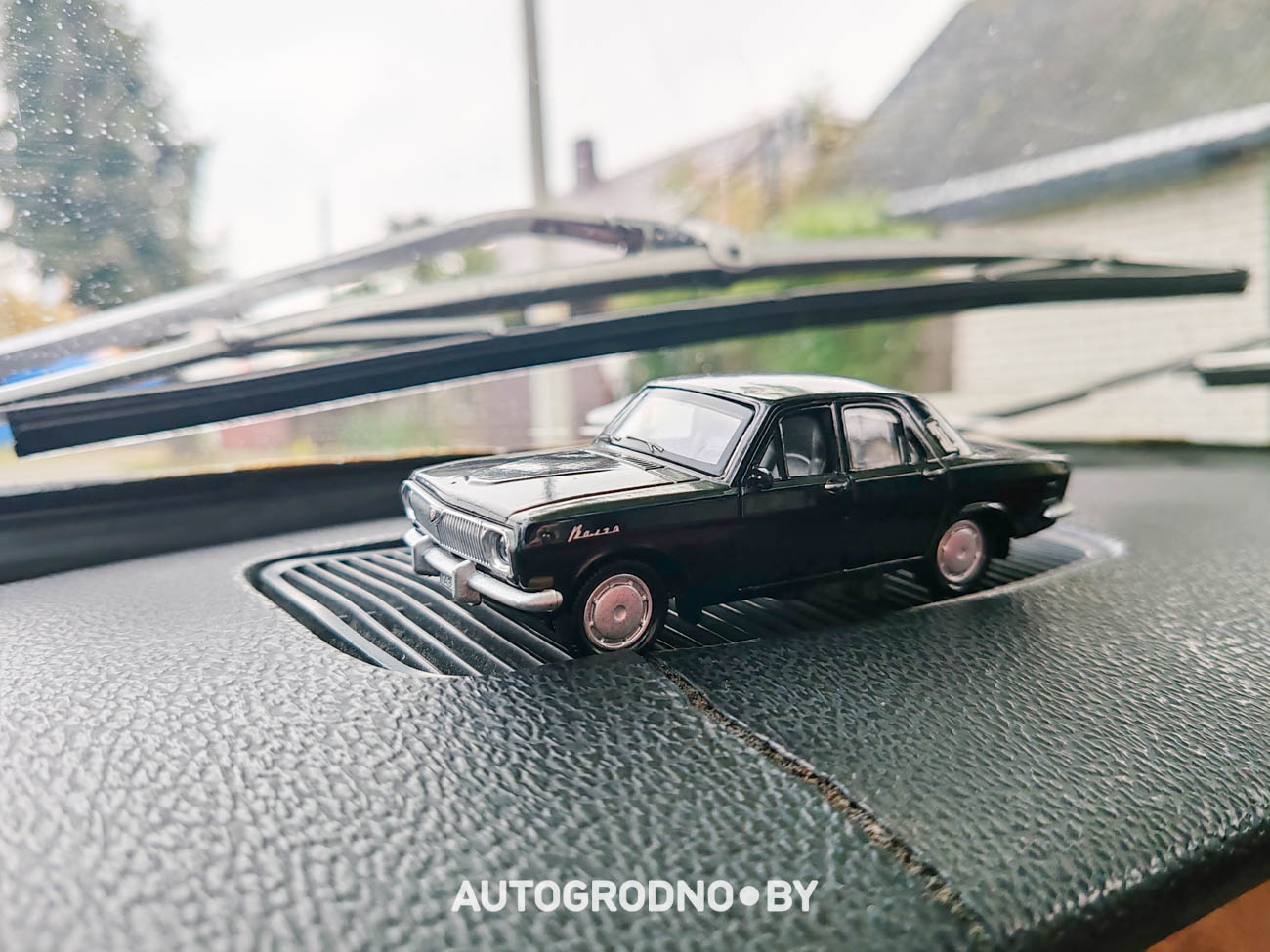 В Гродно восстановили ВОЛГУ ГАЗ 24